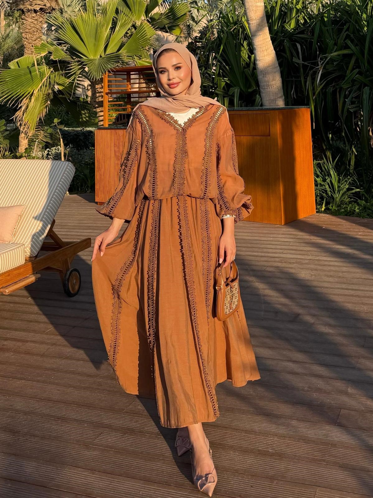 Lace Broderie Skirt Set – Camel