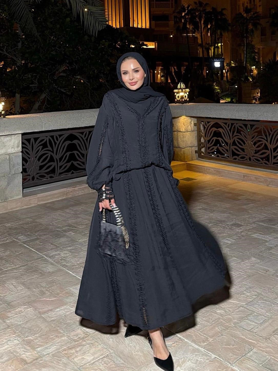 Lace Trim V-Neck Oversized Top & Flared Maxi Skirt Co-ord Set - Black