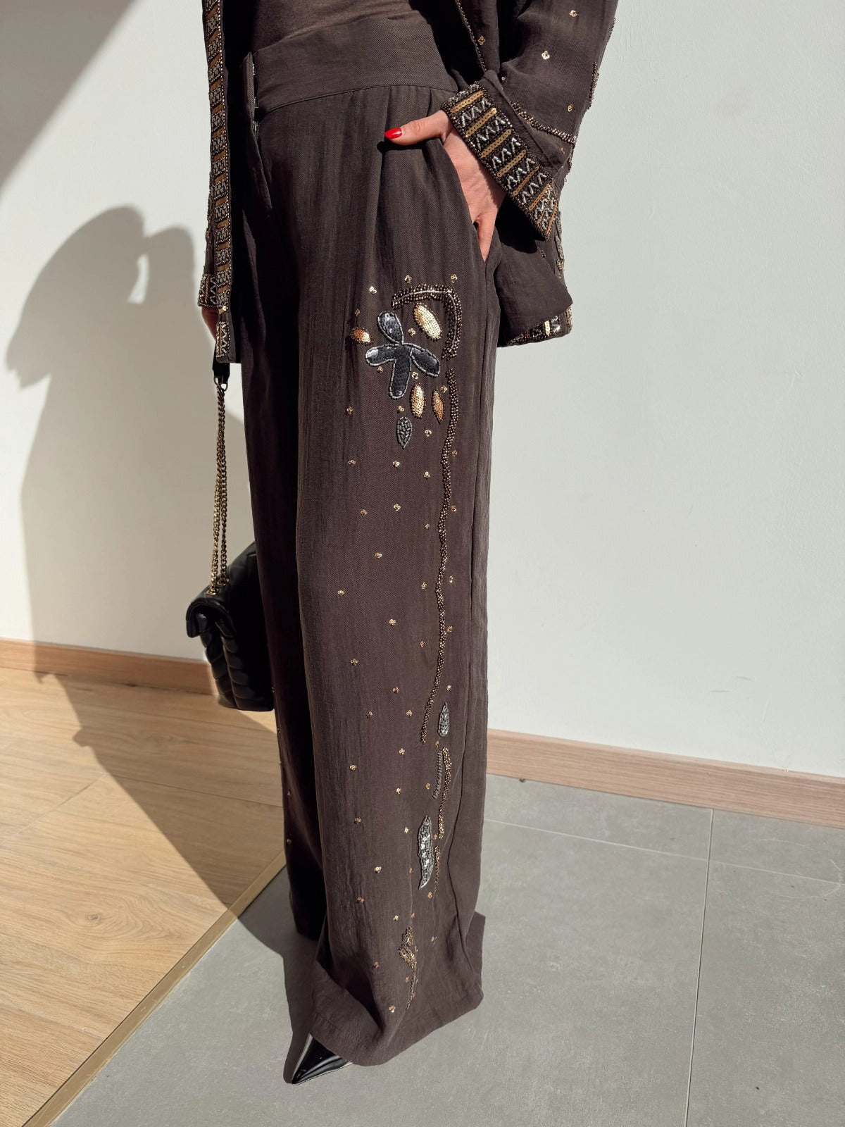 Limited Collection Embroidered Kimono & Pants Two-Piece Set – Brown