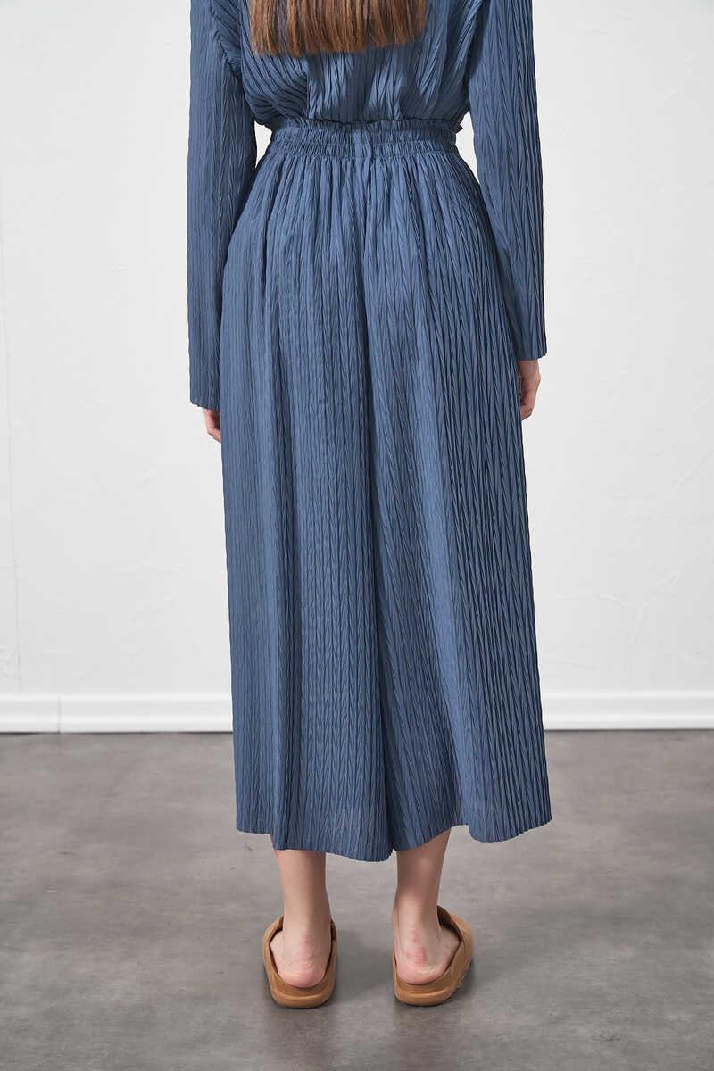 Loose Fit Pleated Indigo Trousers