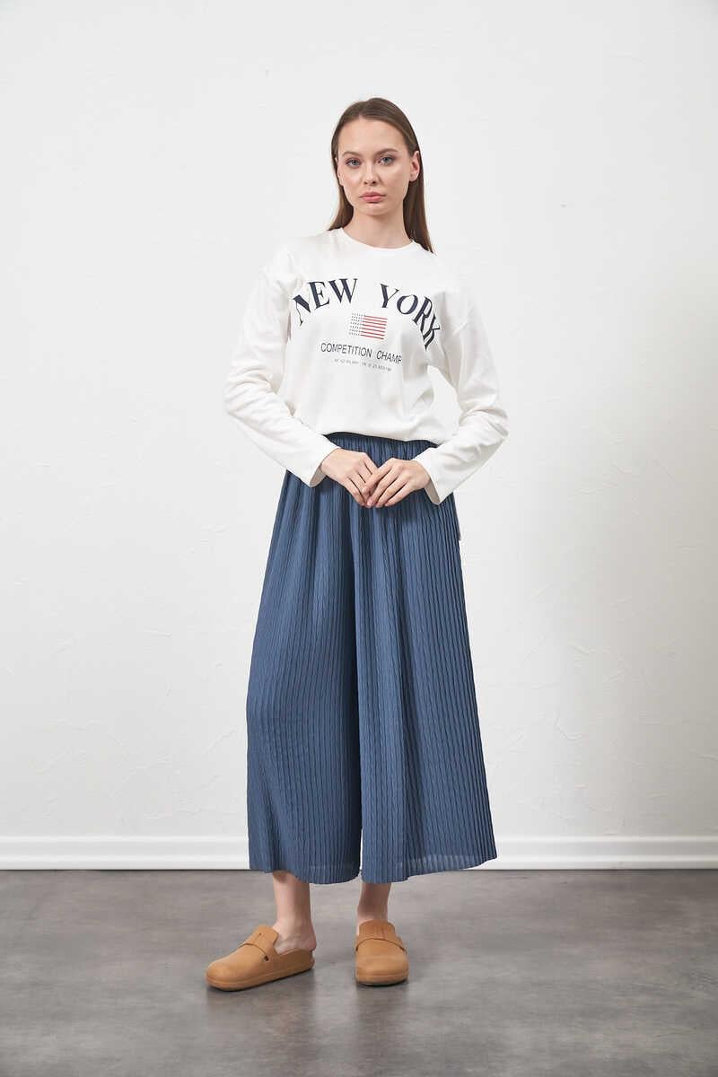 Loose Fit Pleated Indigo Trousers