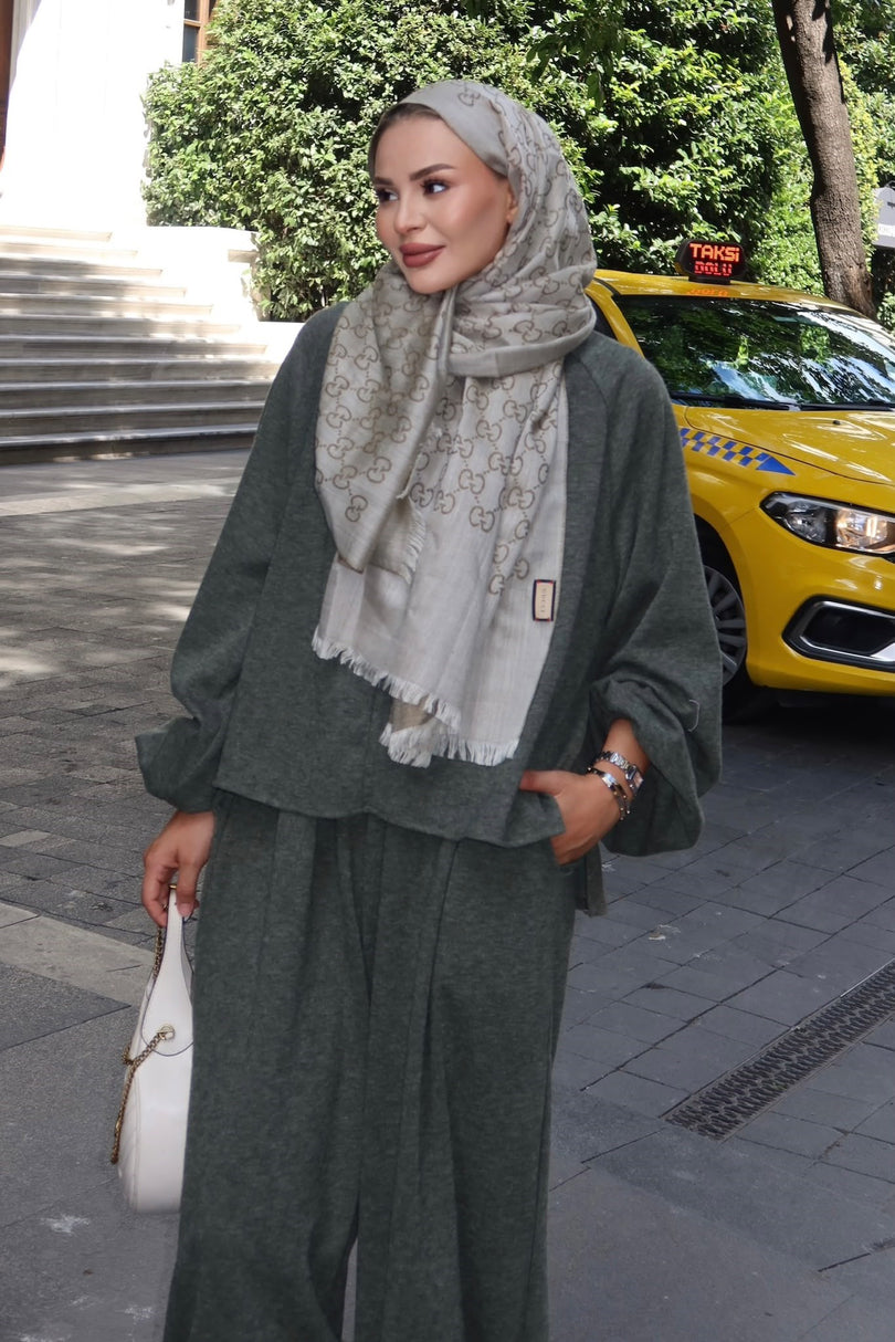 Khaki relaxed harem pants and long sleeve co ord set casual