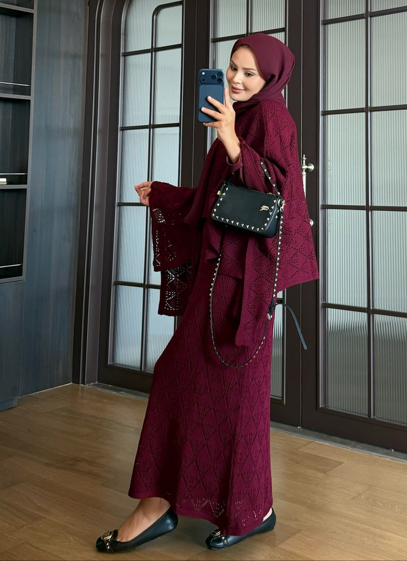 Burgundy openwork knit poncho and maxi skirt three piece set – pose