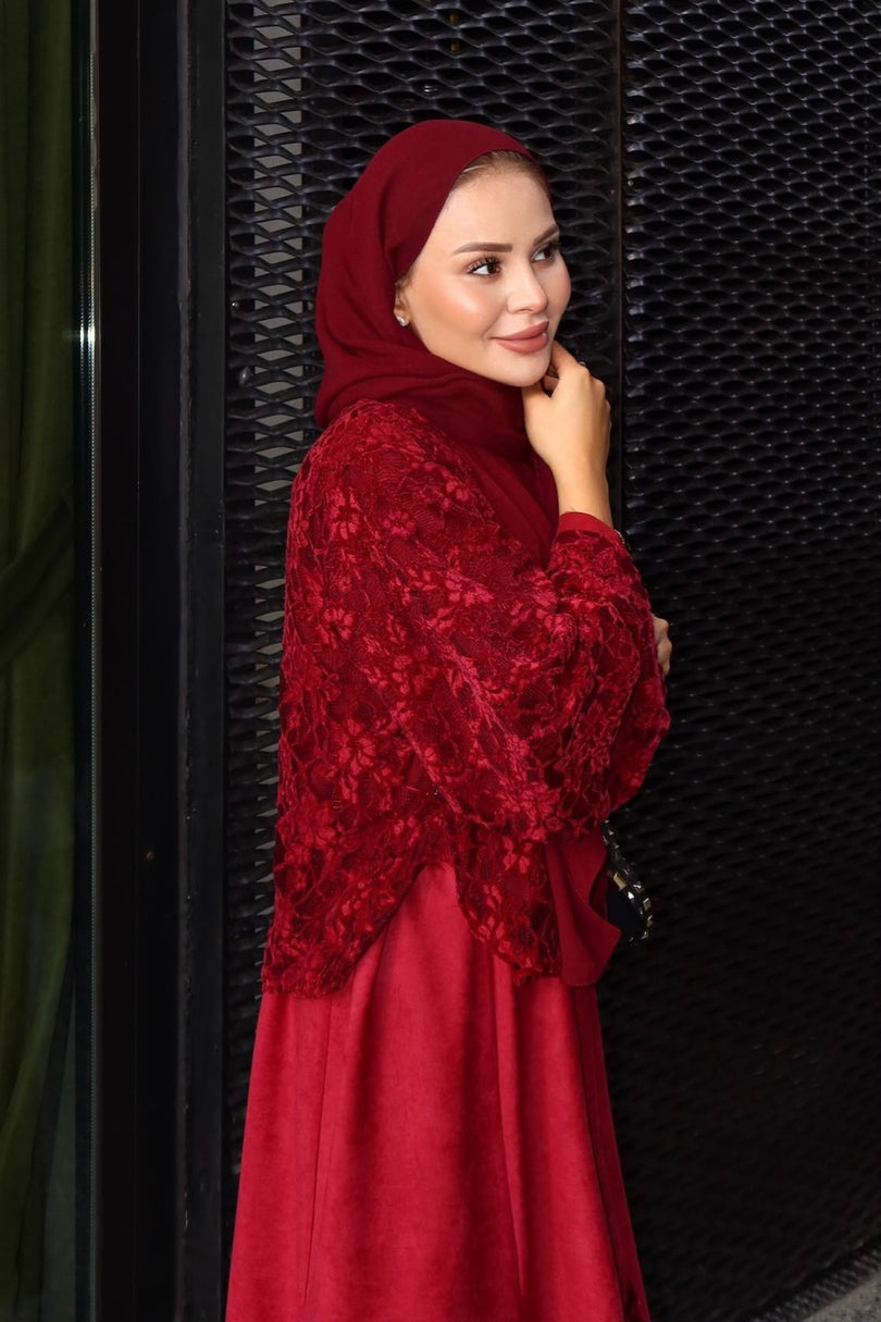 Velvet lace-detail top and maxi skirt set in Burgundy – portrait