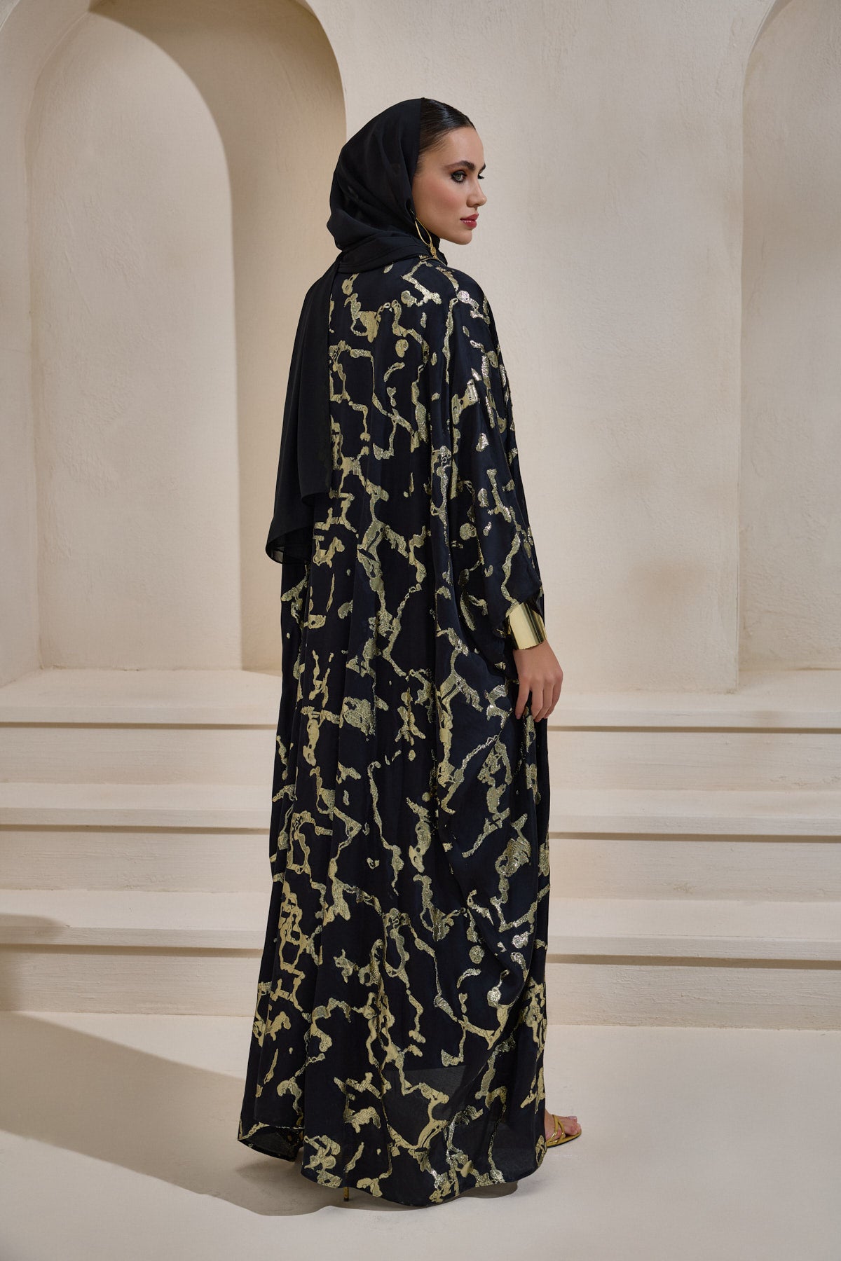 Limited Collection Shimmer Black Abaya Set with Shawl