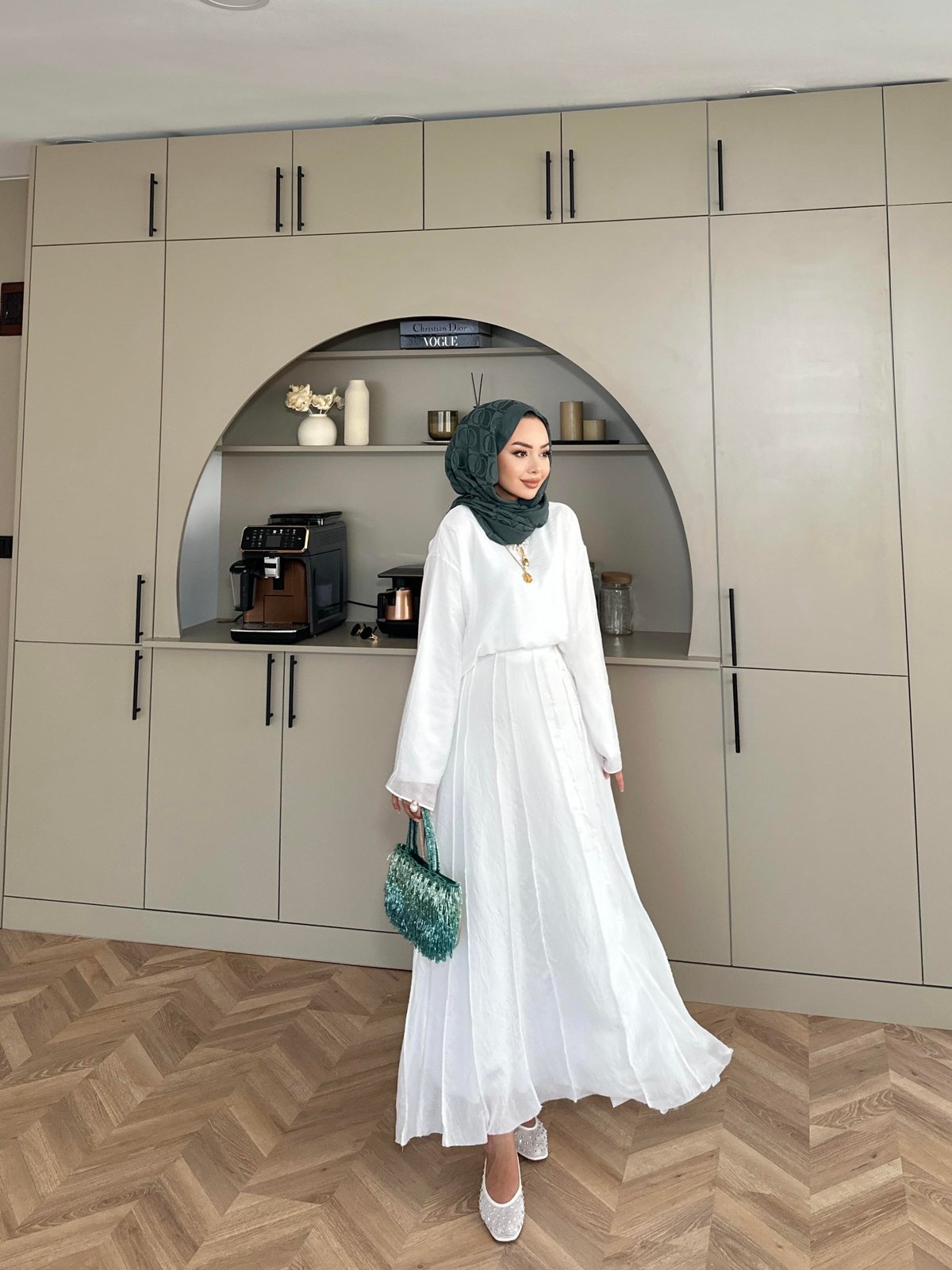 Sora White Skirt Set