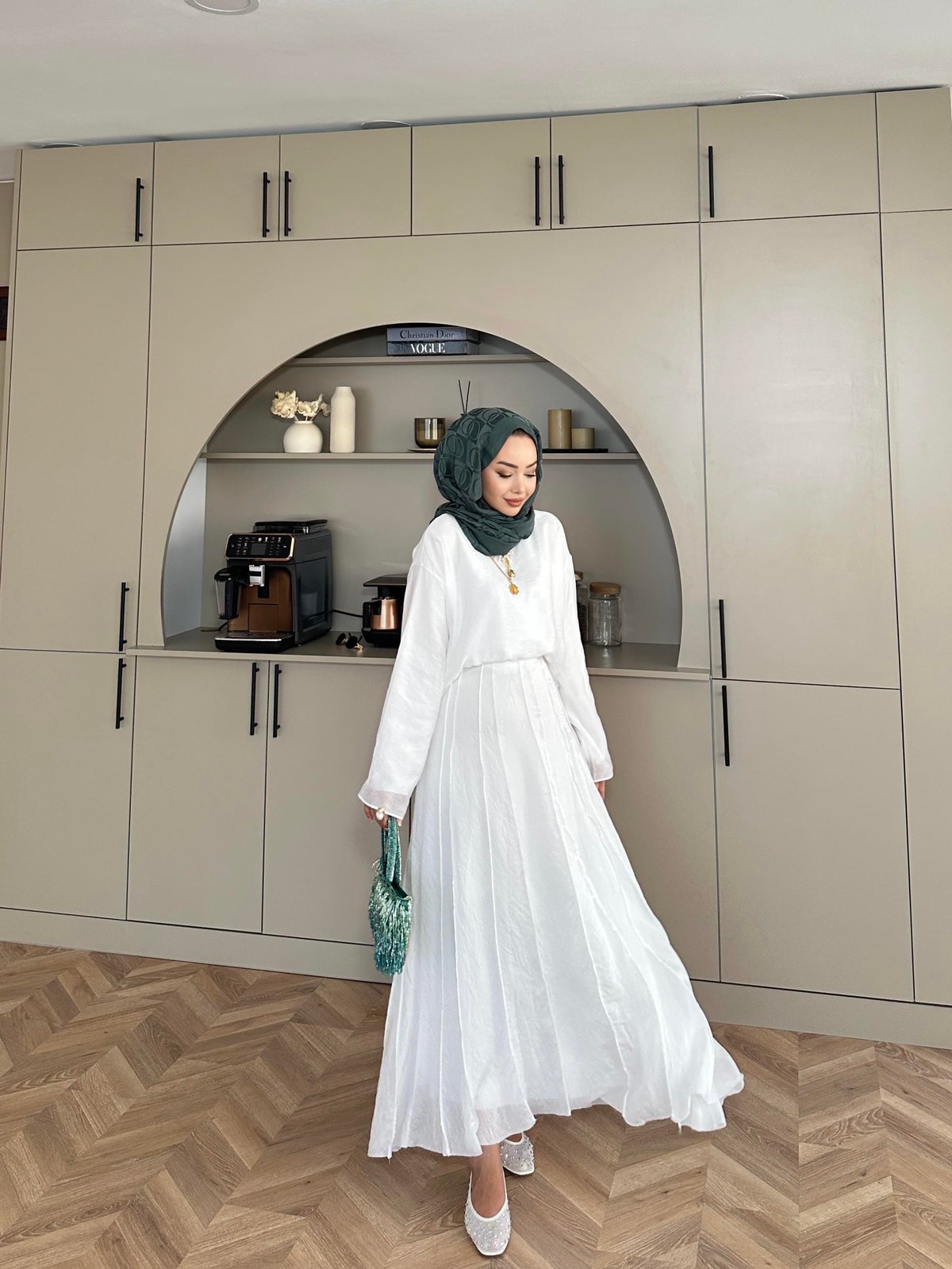 Sora White Skirt Set